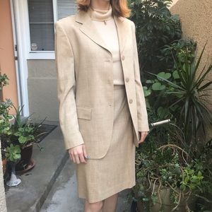 New vintage cream Tombolini jacket and skirt